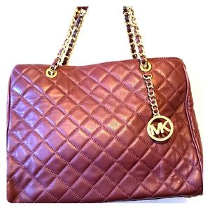 MICHAEL KORS quilted leather handbag burgundy